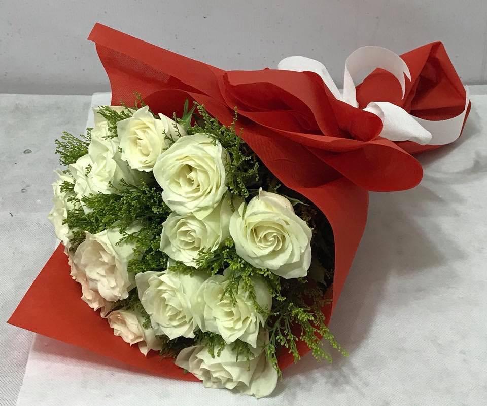 Signature White Roses view 2